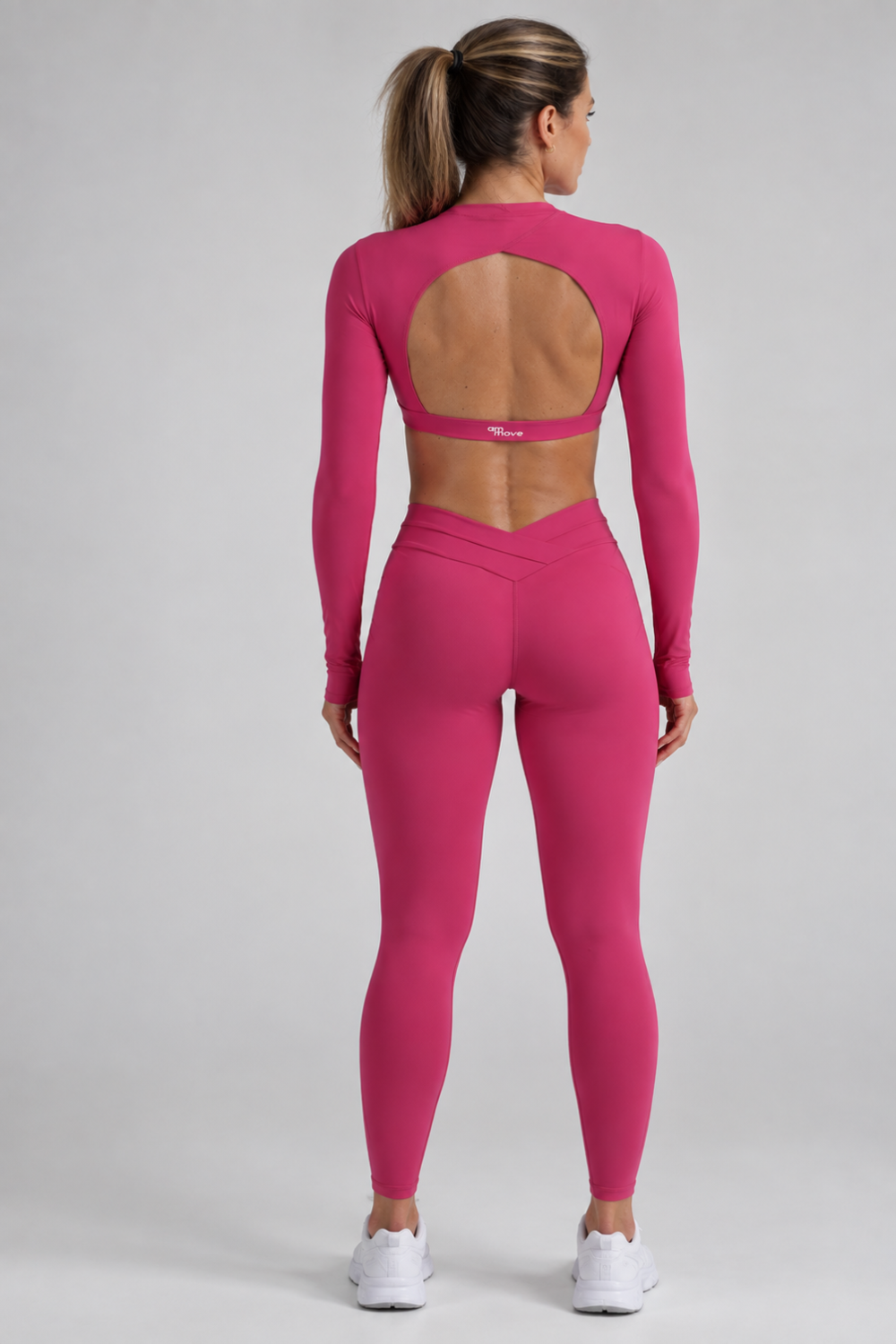 LONG SLEEVE CROP TOP